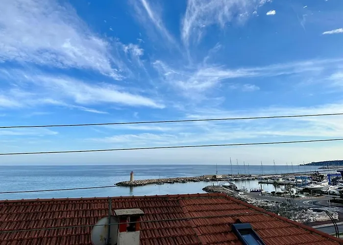 Lägenhet Peyronnet - Fabulous 2 Bedrooms - Sea View - 2min Away *